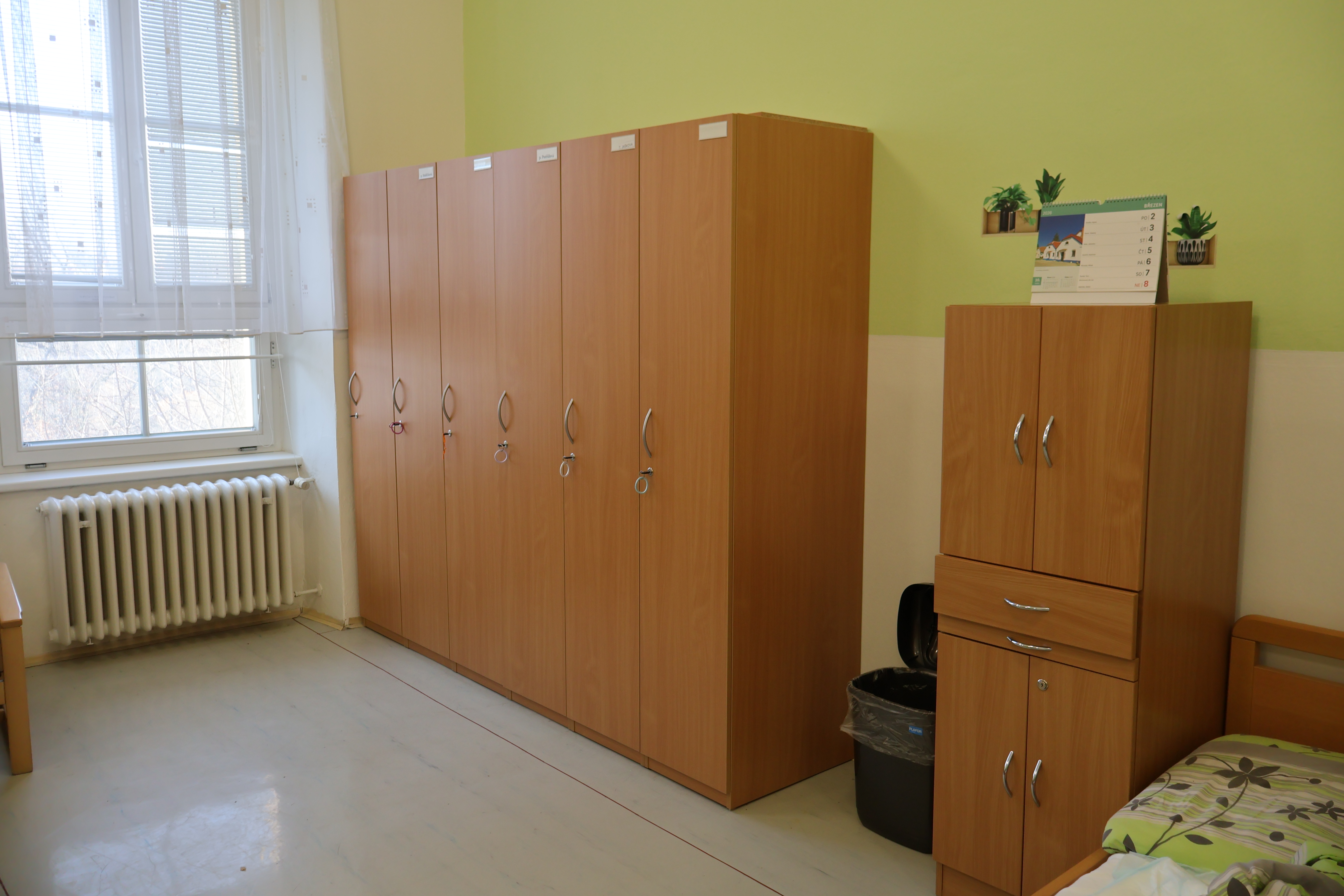 Dodávka skříněk pro pacienty na oddělení 5B, 9D a 9C